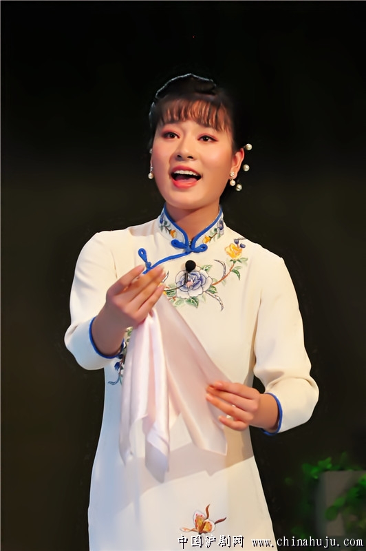 金世杰与洪豆豆《<em>叛逆</em>的<em>女性</em>--花园会》剧照摄